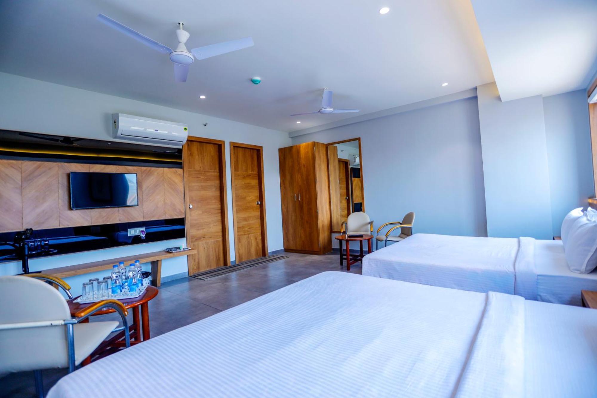 Hotel Om โสมนัส ภายนอก รูปภาพ