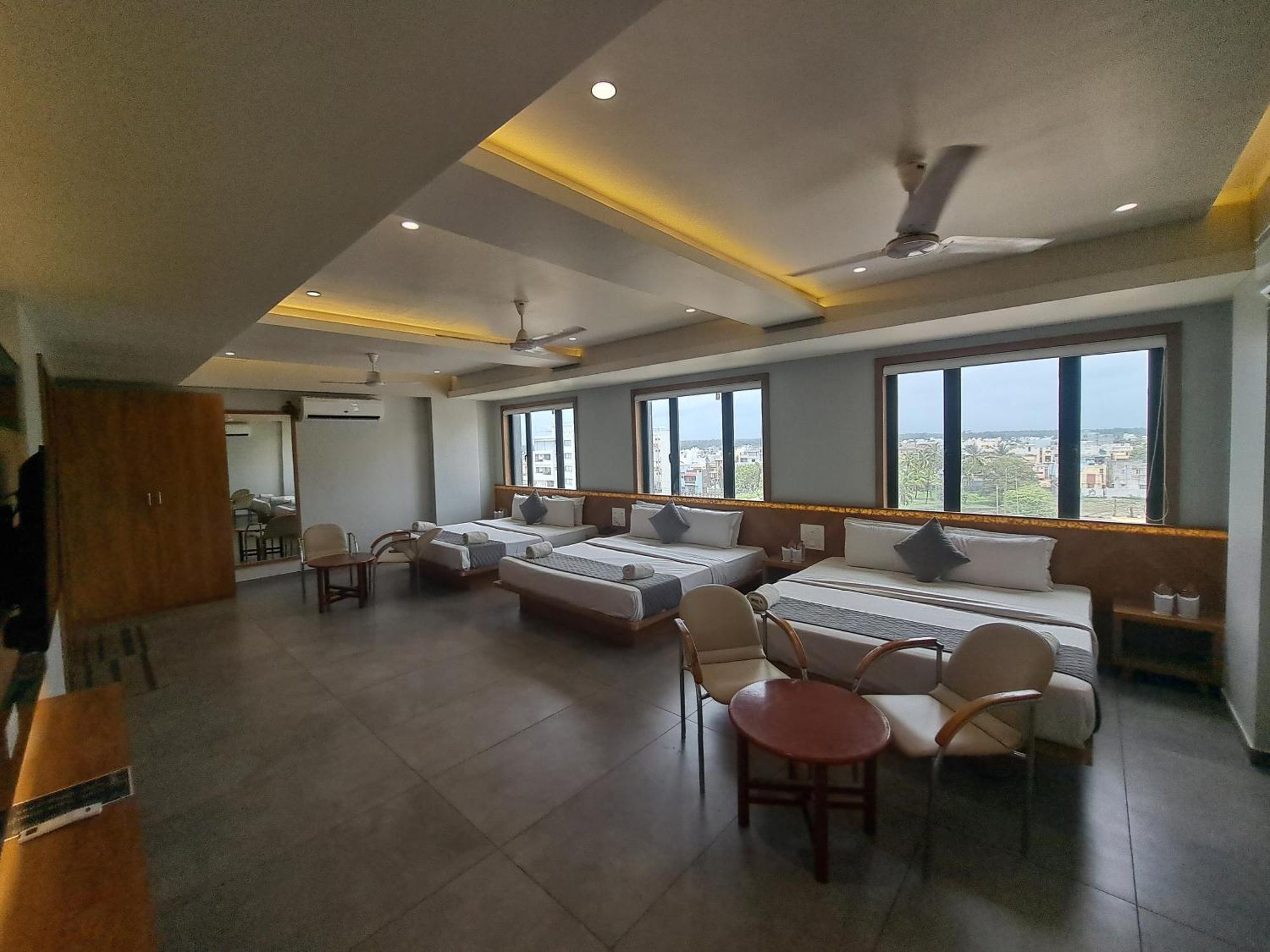 Hotel Om โสมนัส ห้อง รูปภาพ